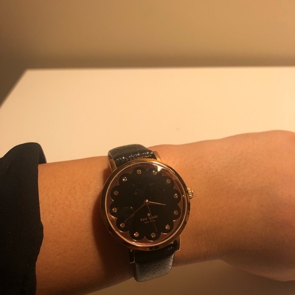 Kate spade black watch - Picture 8 of 8
